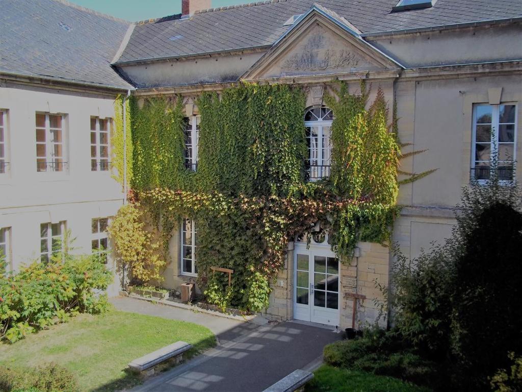 Logis Des Grands Chapeaux Bayeux Exterior photo
